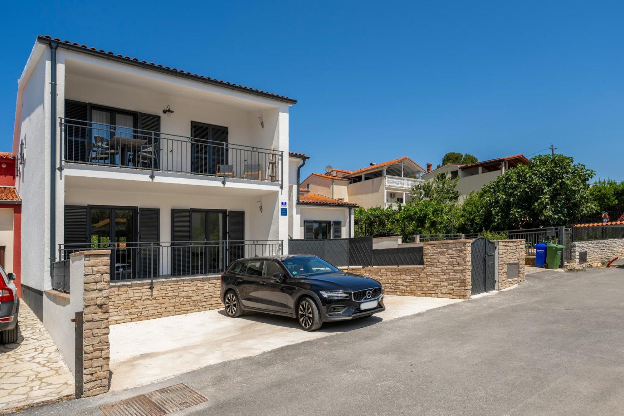 Luxury San Avia Apartment