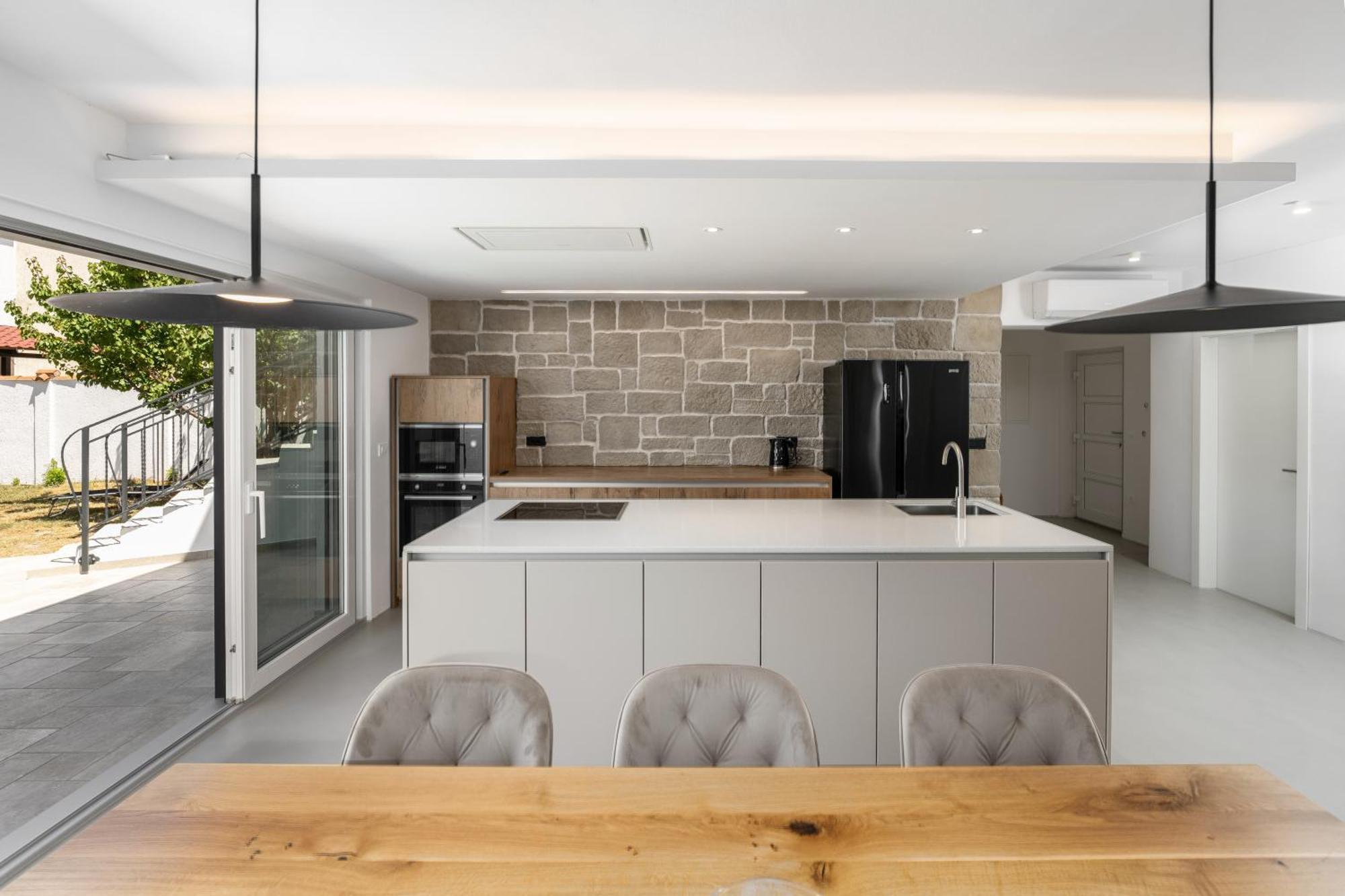 Luxury San Avia Apartment