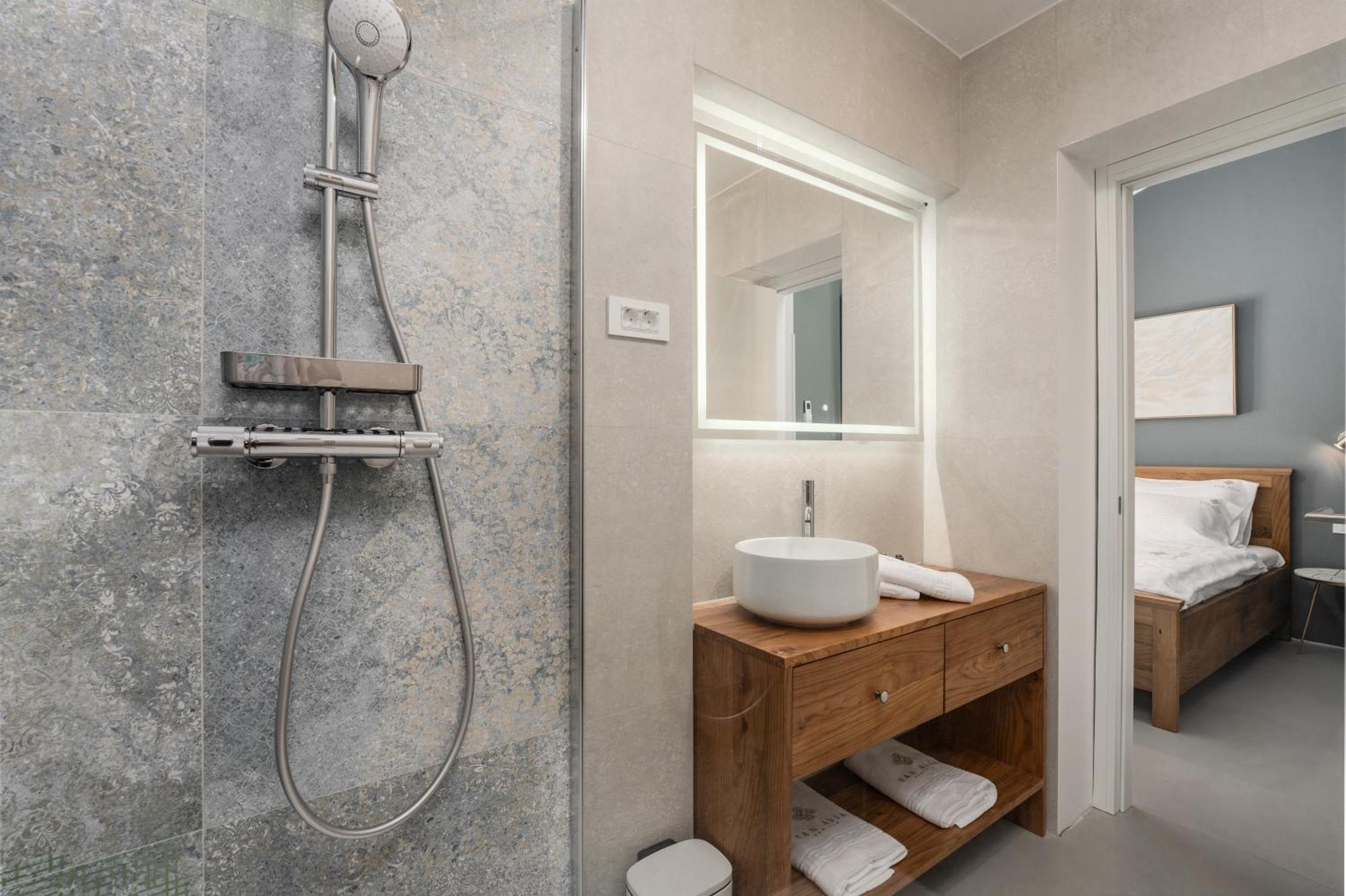 Luxury San Avia Apartment